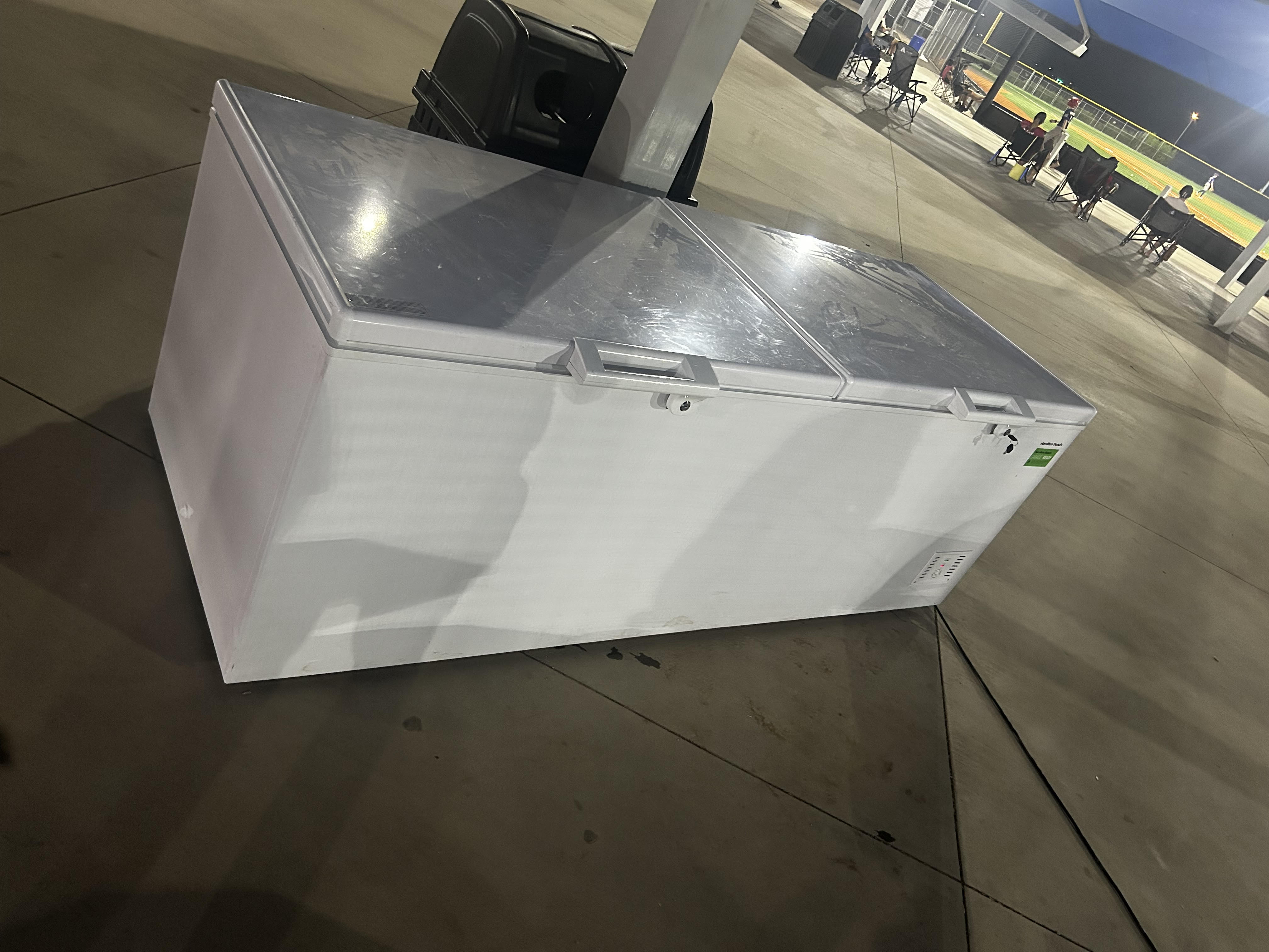 Freezer Rental | Phoenix, AZ – Garrett’s Ice and Water
